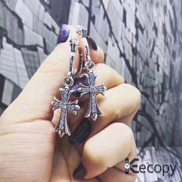 シンプルで上品 クロムハーツ イヤリング 重ね付けにもおすすめ 格安コピー 304 画像 2