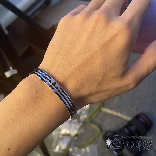注目モデル グッチ ブレスレット 重ね付けにもおすすめ コピー N級品 101 画像 5