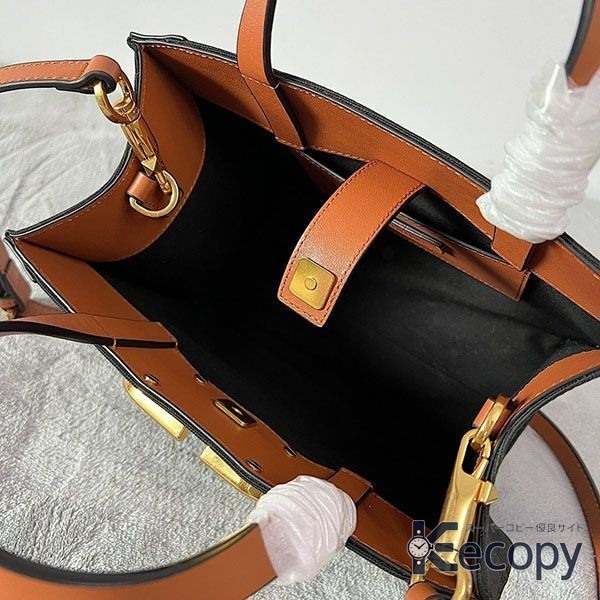 ギフトにも人気 ヴァレンティノ トートバッグ 高級感のある仕上がり コピー N級品 4005 画像 10
