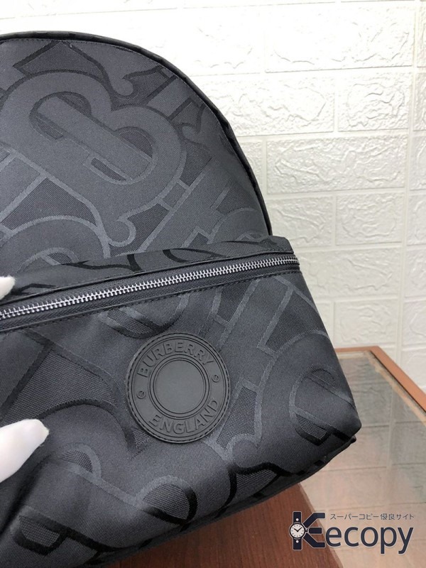 こだわり仕様 バーバリー リュック 収納力と上品さを両立 偽物 人気 1272 画像 6