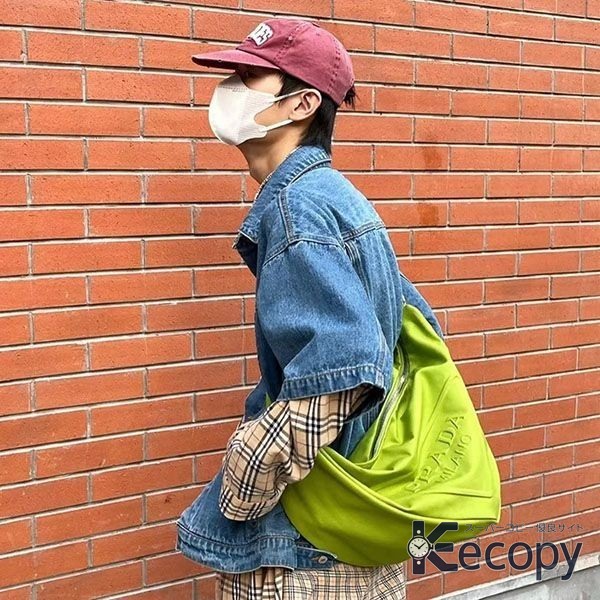 定番人気 プラダ ショルダーバッグ 持ち歩きやすいフォルム 激安コピー 1753 おすすめN級品