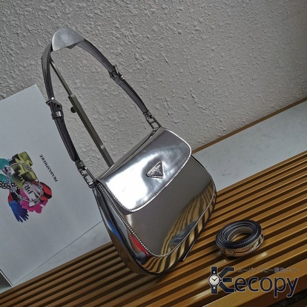 スタイリッシュ プラダ ショルダーバッグ 収納力と上品さを両立 偽物 人気 1848