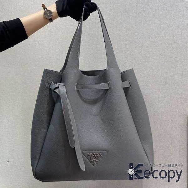 高級感あふれる プラダ ハンドバッグ 実用的なデザイン コピー N級品 1627