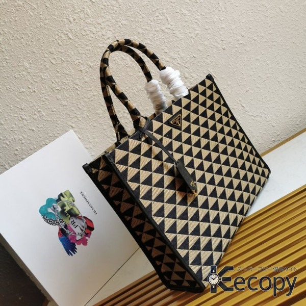 使いやすさ抜群 プラダ トートバッグ 収納力と上品さを両立 格安コピー 1638 画像 2