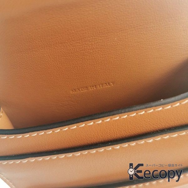 上品な逸品 セリーヌ ショルダーバッグ 収納力と上品さを両立 格安コピー 3148 画像 7