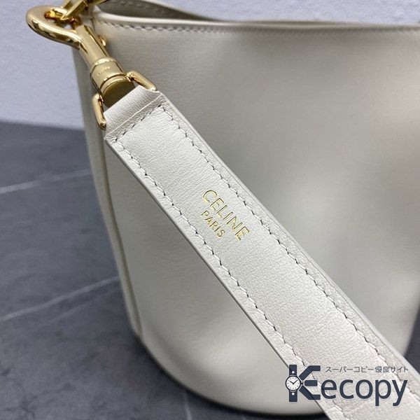 定番人気 セリーヌ ハンドバッグ 収納力と上品さを両立 スーパーコピー 送料無料 3000 画像 7