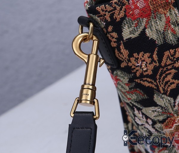 人気モデル セリーヌ ハンドバッグ 高級感のある仕上がり コピー N級品 3039 画像 7