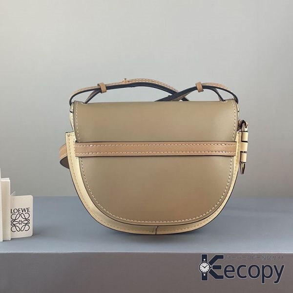 上品な逸品 ロエベ ショルダーバッグ 持ち歩きやすいフォルム コピー N級品 4942 画像 2