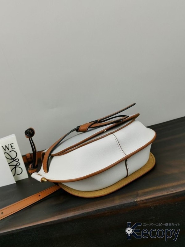 コーデの主役 ロエベ ショルダーバッグ 収納力と上品さを両立 格安コピー 4949 画像 6