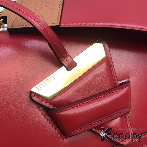 シンプルで上品 ロエベ ショルダーバッグ 収納力と上品さを両立 N級品 通販 4954 画像 4