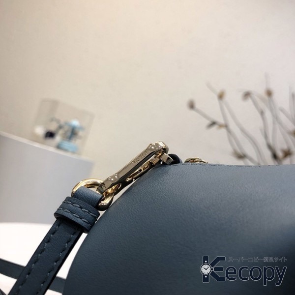 人気モデル ロエベ ショルダーバッグ コーデを格上げ 格安コピー 4956 画像 5