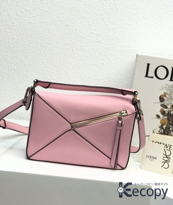 注目モデル ロエベ ハンドバッグ 収納力と上品さを両立 格安コピー 4788 画像 2