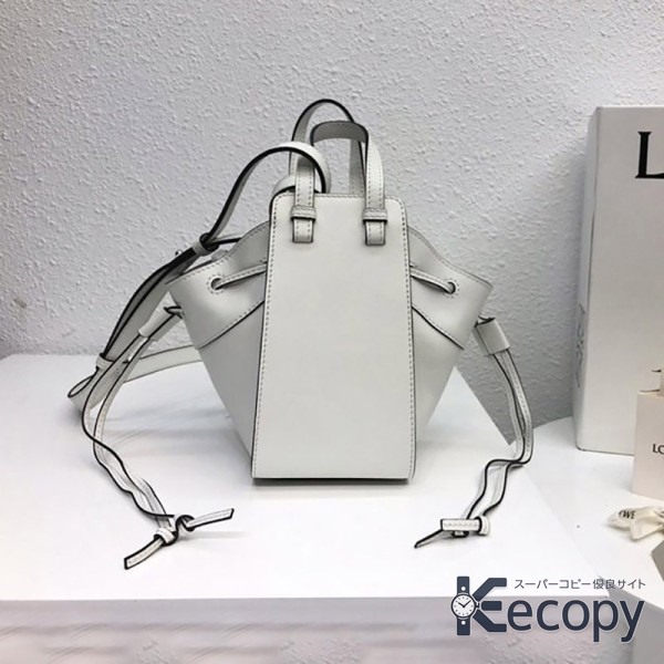 上品な逸品 ロエベ ハンドバッグ 収納力と上品さを両立 N級品 通販 4834 画像 2
