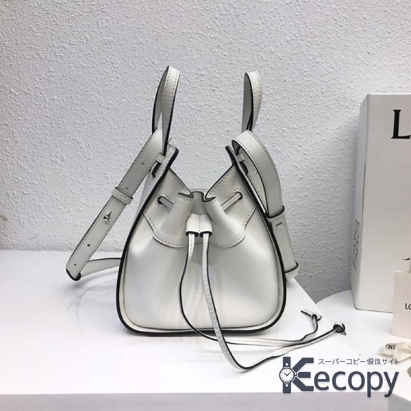 上品な逸品 ロエベ ハンドバッグ 収納力と上品さを両立 N級品 通販 4834 画像 6
