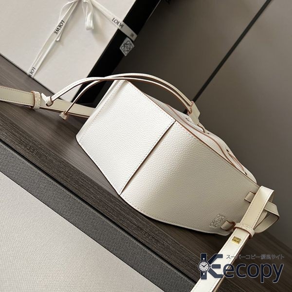 使いやすさ抜群 ロエベ ハンドバッグ 高級感のある仕上がり 最高級コピー 4708 画像 4