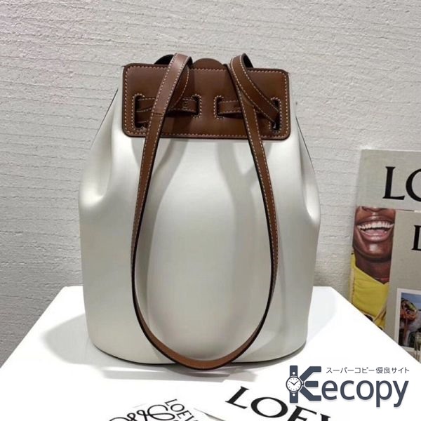 人気モデル ロエベ リュック コーデを格上げ スーパーコピー 4885 画像 6