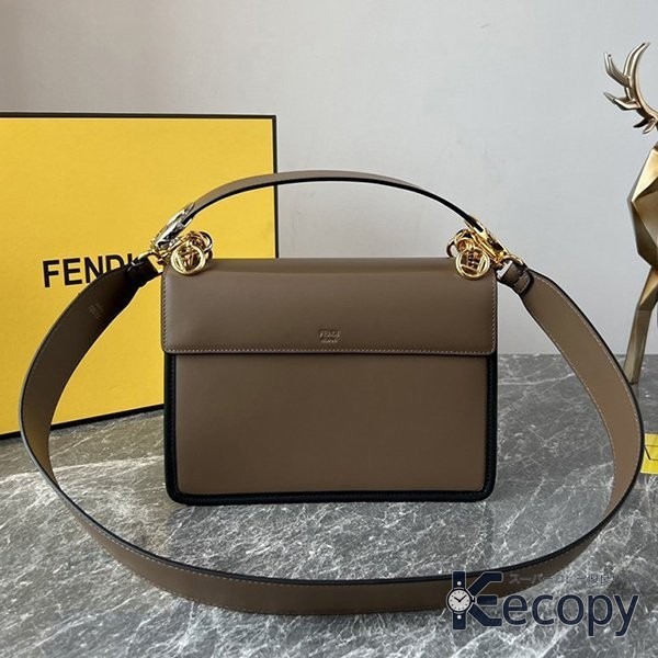 定番人気 フェンディ ショルダーバッグ コーデを格上げ N級品 通販 3589 画像 2