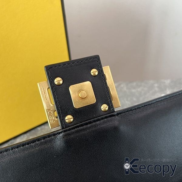 新作 フェンディ ショルダーバッグ 持ち歩きやすいフォルム コピー N級品 3598 画像 6