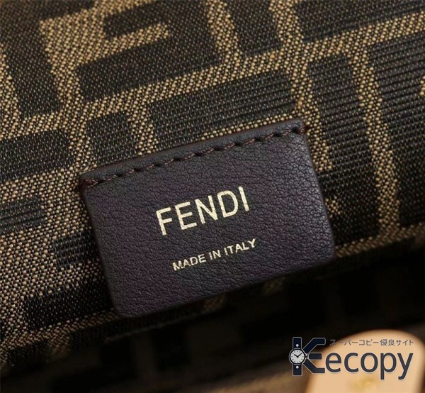 シンプルで上品 フェンディ ショルダーバッグ 収納力と上品さを両立 スーパーコピー 送料無料 3653 画像 8