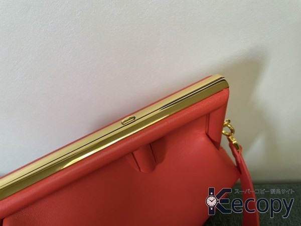 コーデの主役 フェンディ ショルダーバッグ コーデを格上げ N級品 通販 3677 画像 5
