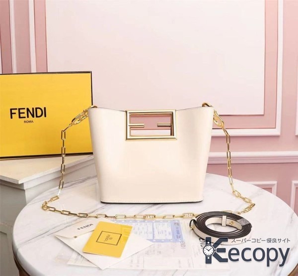 シンプルで上品 フェンディ ハンドバッグ 収納力と上品さを両立 コピー N級品 3462 画像 2