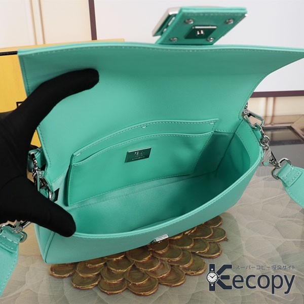 スタイリッシュ フェンディ ハンドバッグ 実用的なデザイン 偽物 人気 3320 画像 9