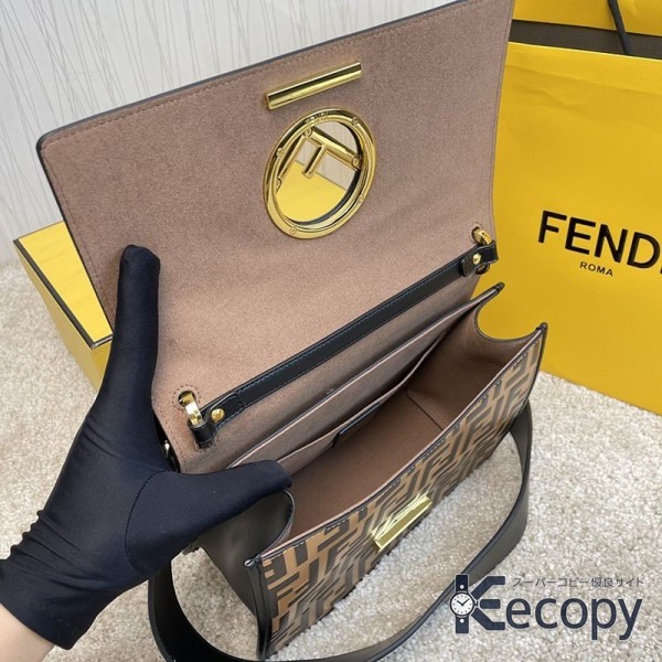 上品な逸品 フェンディ ハンドバッグ コーデを格上げ 偽物 人気 3399 画像 9