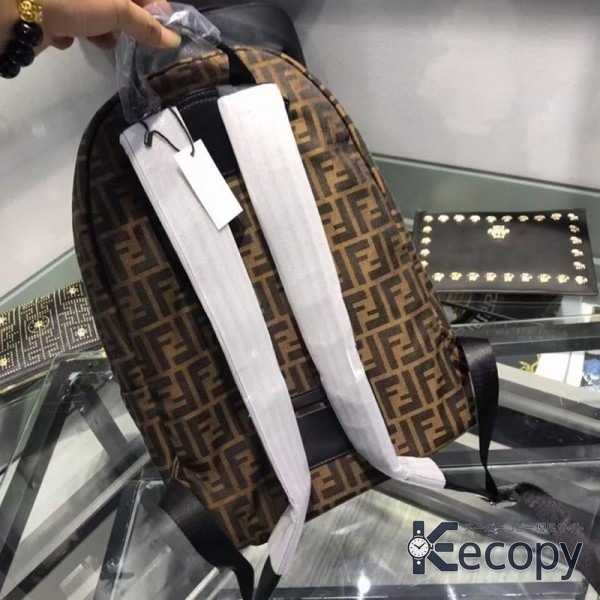 注目モデル フェンディ リュック 収納力と上品さを両立 激安コピー 3578 画像 6