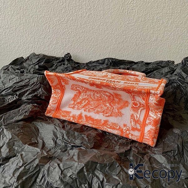 人気モデル ディオール トートバッグ 収納力と上品さを両立 偽物 人気 3946 画像 7