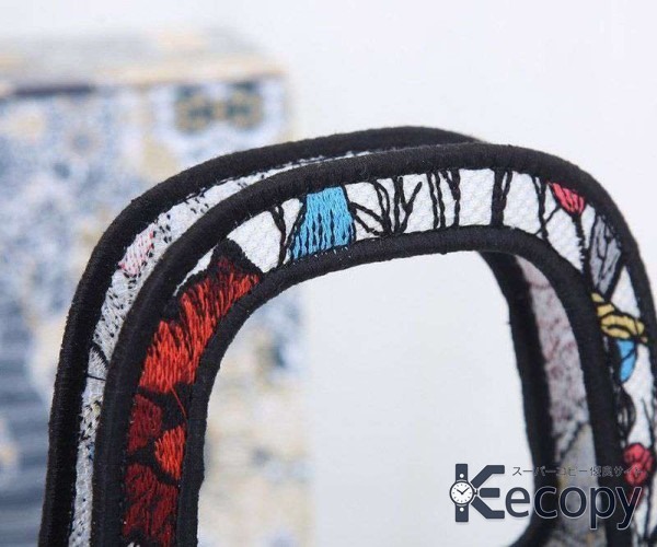 おすすめ ディオール トートバッグ 持ち歩きやすいフォルム N級品 通販 3990 画像 4