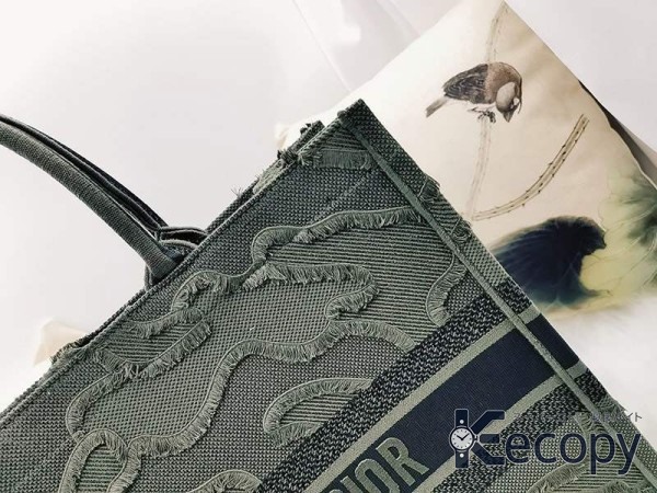 新作 ディオール トートバッグ 持ち歩きやすいフォルム コピー N級品 3997 画像 4