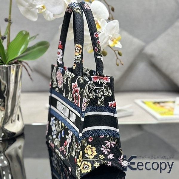 コーデの主役 ディオール トートバッグ 収納力と上品さを両立 スーパーコピー 3869 画像 3