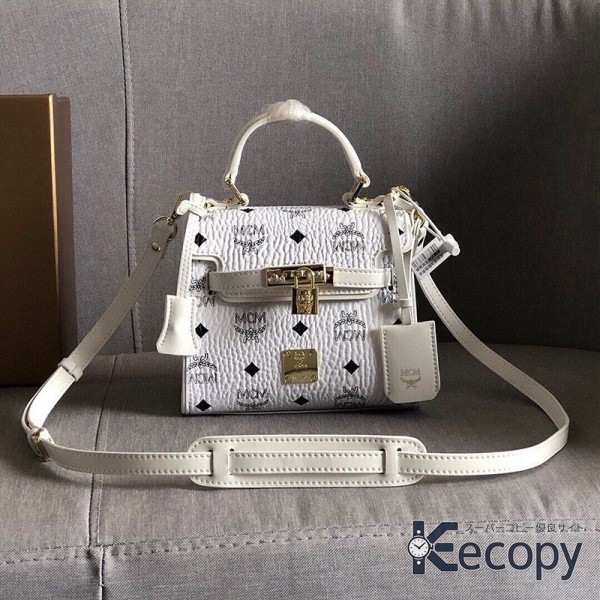 上品な逸品 MCM バッグ 持ち歩きやすいフォルム 偽物 人気 597