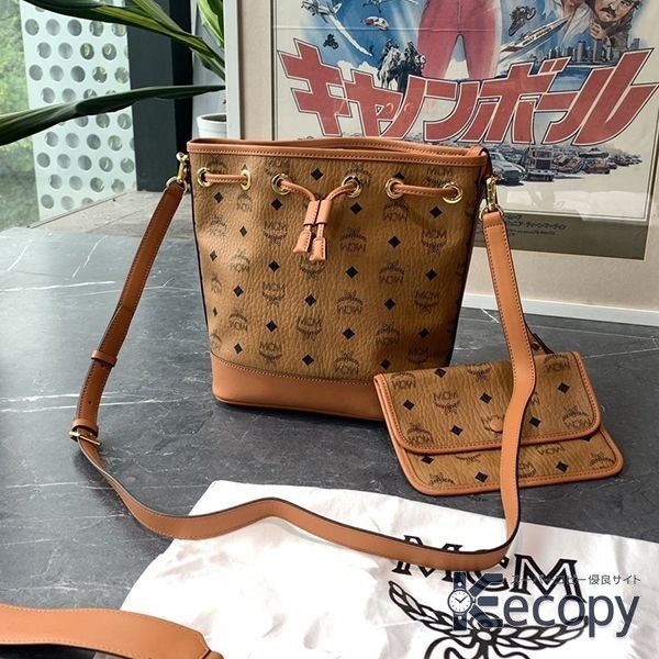 コーデの主役 MCM バッグ コーデを格上げ N級品 通販 583