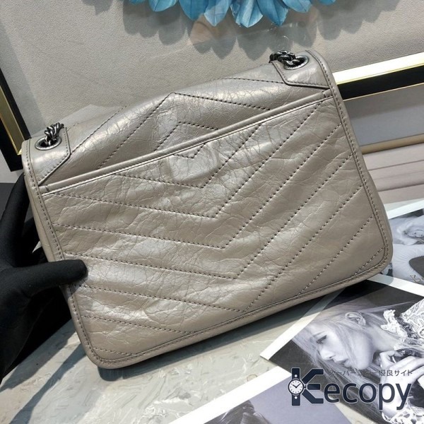 おすすめ サンローラン ショルダーバッグ 収納力と上品さを両立 偽物 人気 732 画像 2