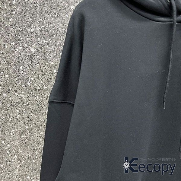 シンプルで上品 バレンシアガ スウェット 一枚で決まる N級品 通販 990 画像 5