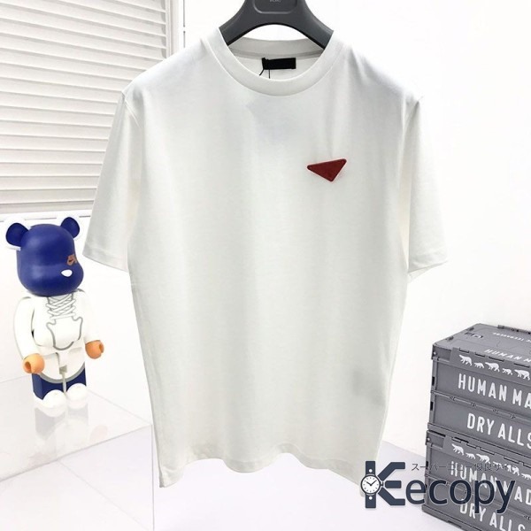 シンプルで上品 プラダ 半袖 存在感ある仕上がり N級品 通販 1280