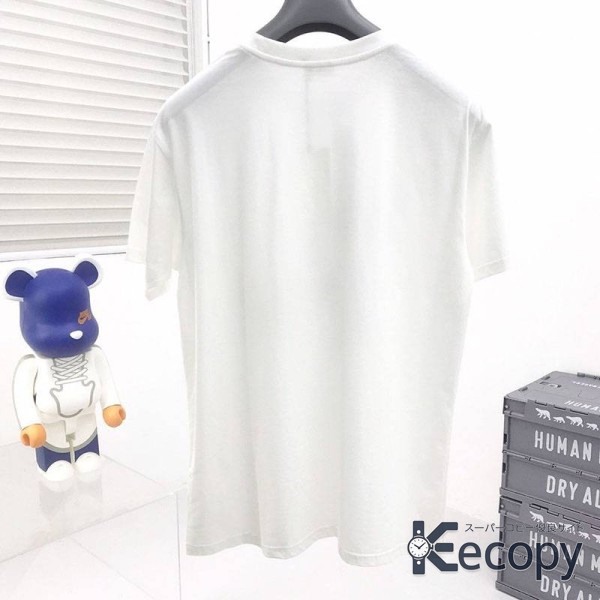 シンプルで上品 セリーヌ 半袖 快適な着心地 N級品 通販 2855 画像 2