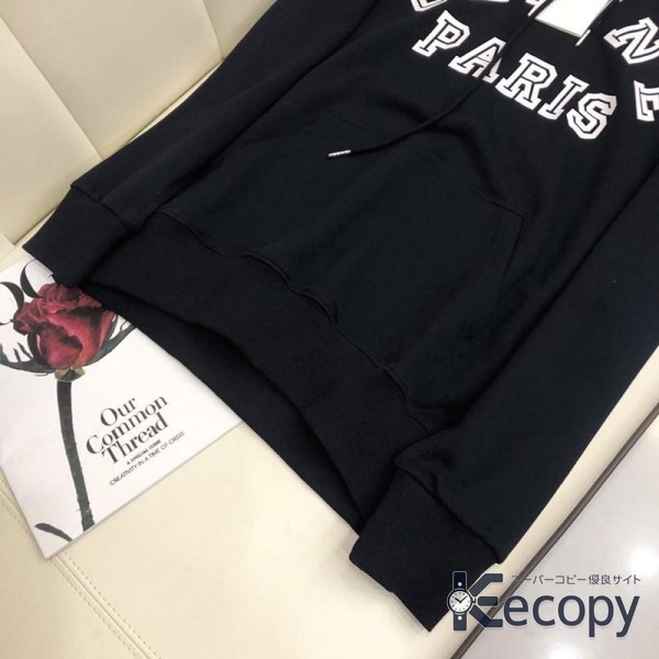 おすすめ セリーヌ パーカー コーデに取り入れやすい 格安コピー 2986 画像 4
