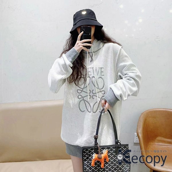 注目モデル ロエベ スウェット コーデに取り入れやすい N級品 通販 3734 画像 2