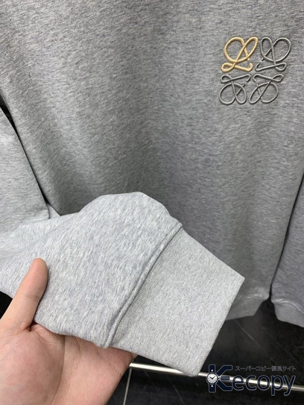 定番人気 ロエベ スウェット コーデに取り入れやすい スーパーコピー 3744 画像 5