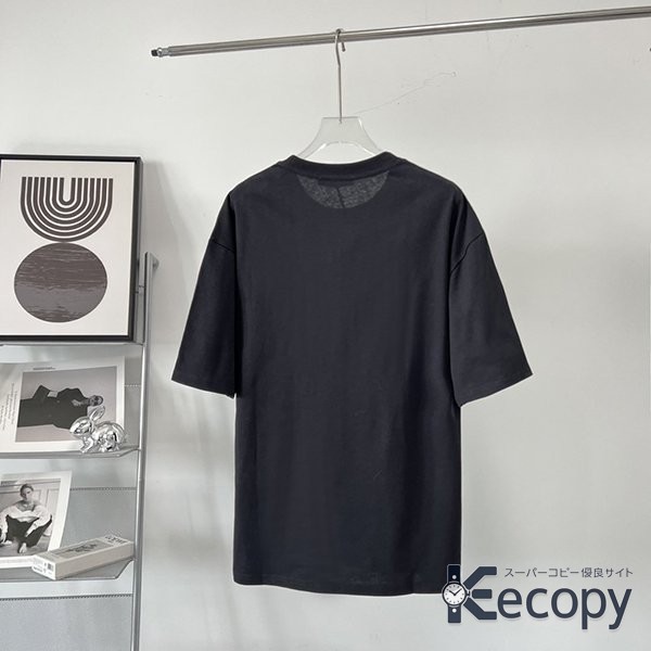 人気モデル ロエベ 半袖 コーデに取り入れやすい コピー N級品 3590 画像 2