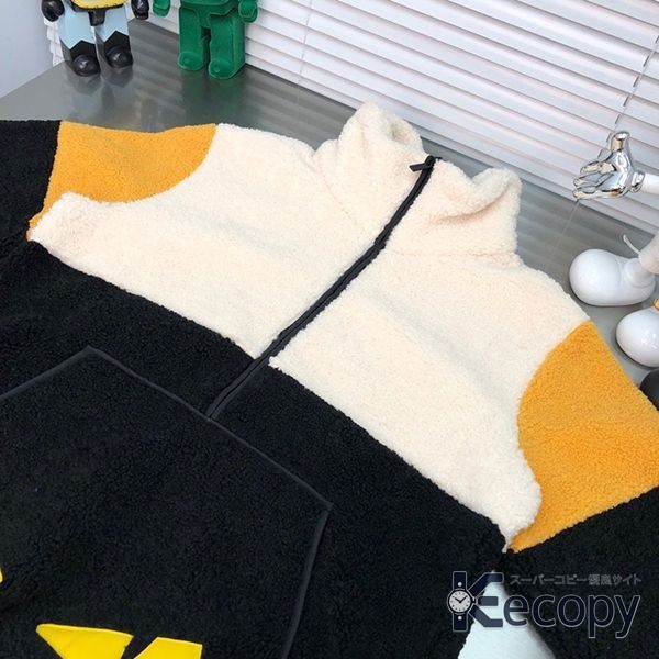 コーデの主役 フェンディ スウェット コーデに取り入れやすい コピー N級品 3079 画像 2