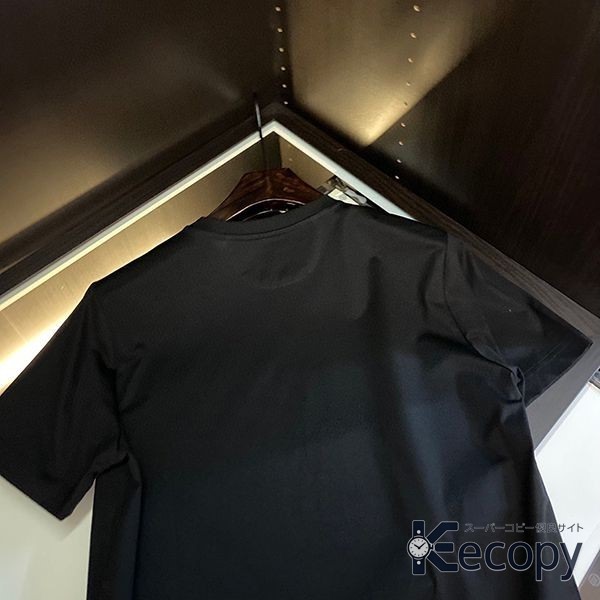 シンプルで上品 フェンディ 半袖 一枚で決まる コピー N級品 3027 画像 3