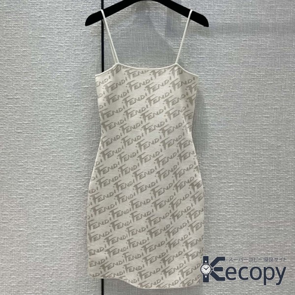 ギフトにも人気 フェンディ 半袖 一枚で決まる コピー N級品 3040 画像 2