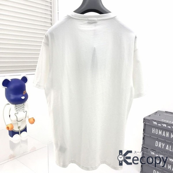 上品な逸品 フェンディ 半袖 着回しやすいデザイン N級品 通販 3053 画像 2