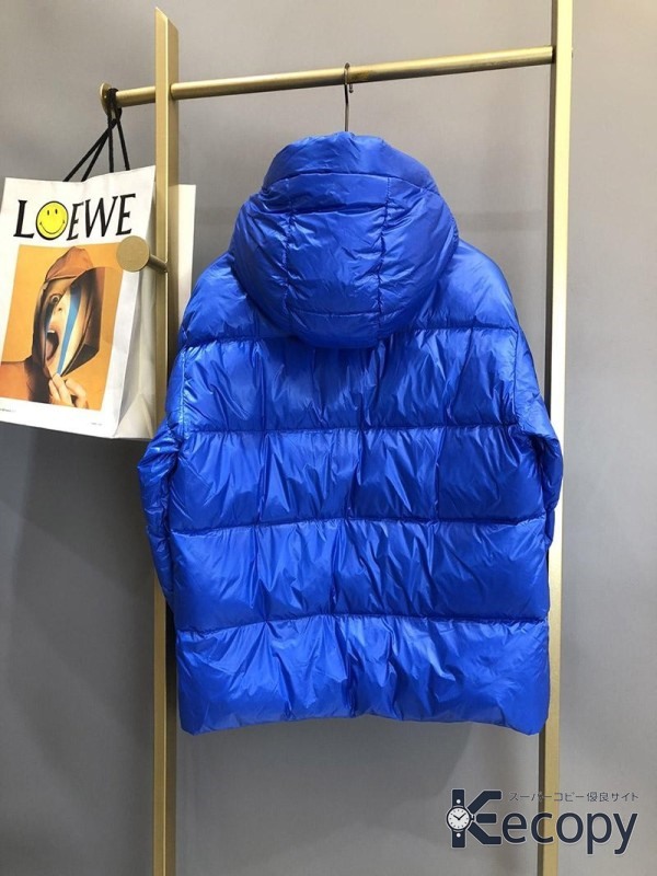 スタイリッシュ モンクレール ダウンジャケット コーデに取り入れやすい スーパーコピー 送料無料 1813 画像 2