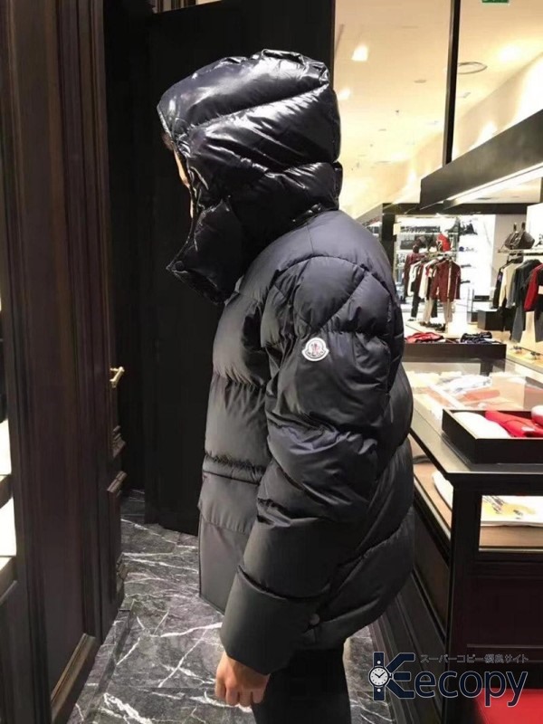 こだわり仕様 モンクレール ダウンジャケット 着回しやすいデザイン コピー N級品 1828 画像 3