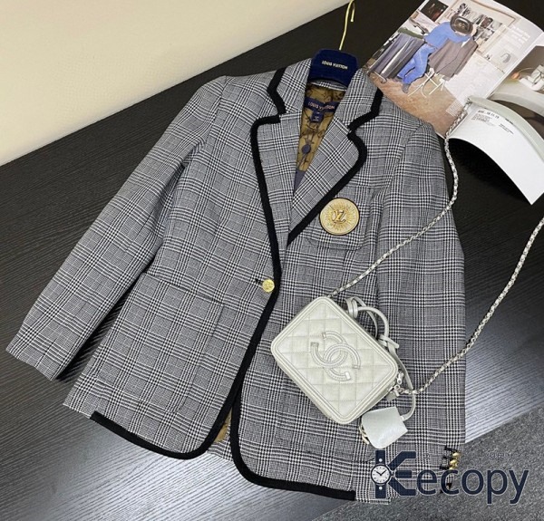 人気モデル ルイ・ヴィトン ジャケット コーデに取り入れやすい 格安コピー 2585 画像 9