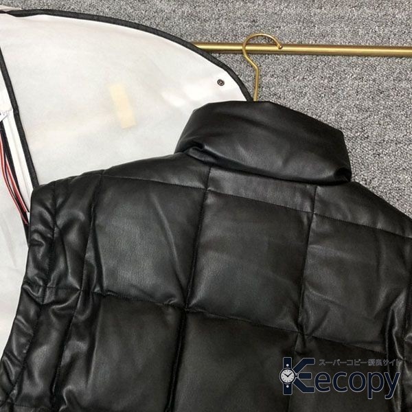 シンプルで上品 ルイ・ヴィトン ダウンジャケット 存在感ある仕上がり 最高級コピー 2089 画像 8